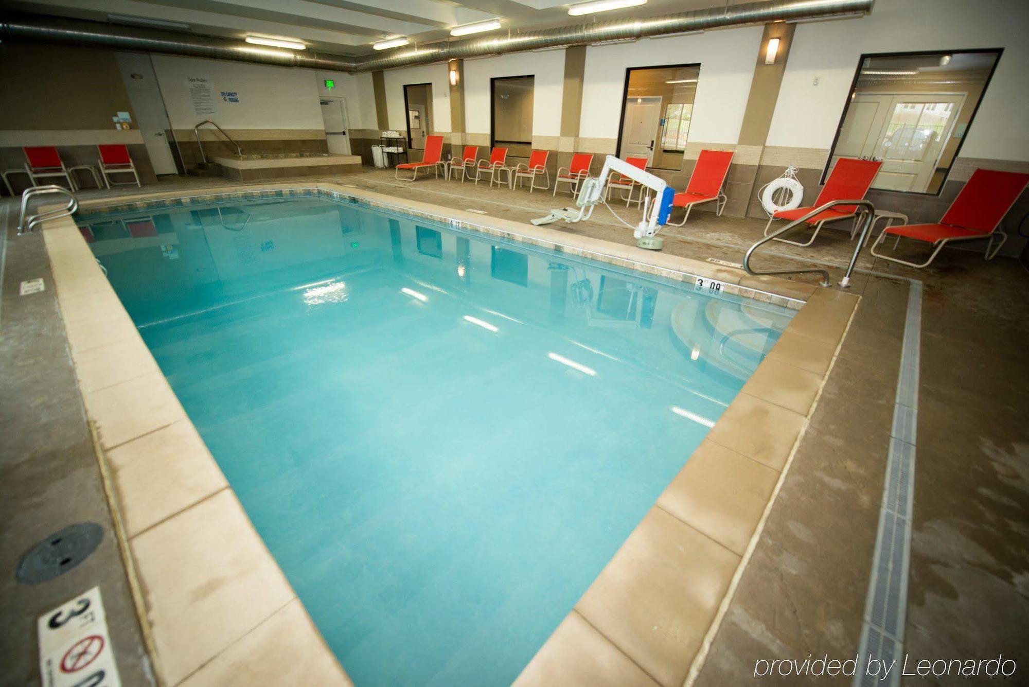 Holiday Inn Express & Suites Denver South - Castle Rock By Ihg Εξωτερικό φωτογραφία